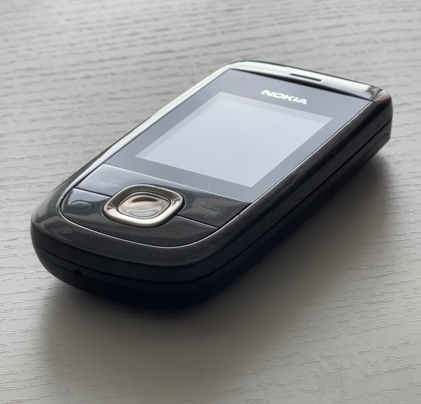 NOKIA 2220 Slide
